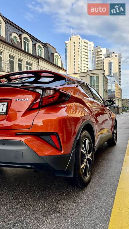 Toyota C-hr (2020)