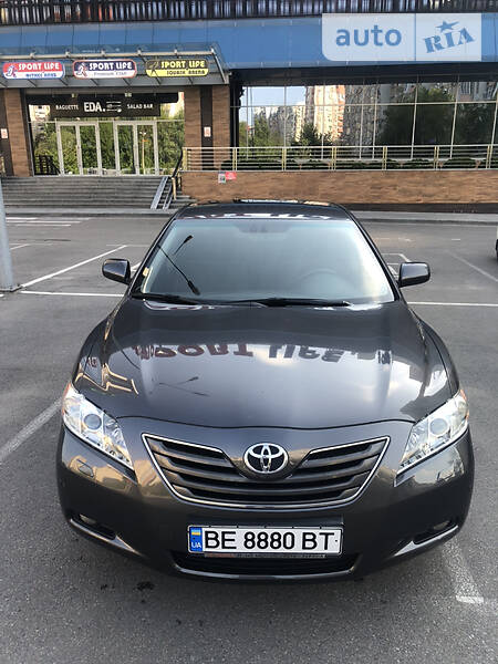 Toyota Camry (2008)