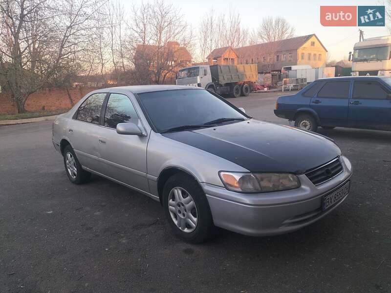 Toyota Camry (2001)
