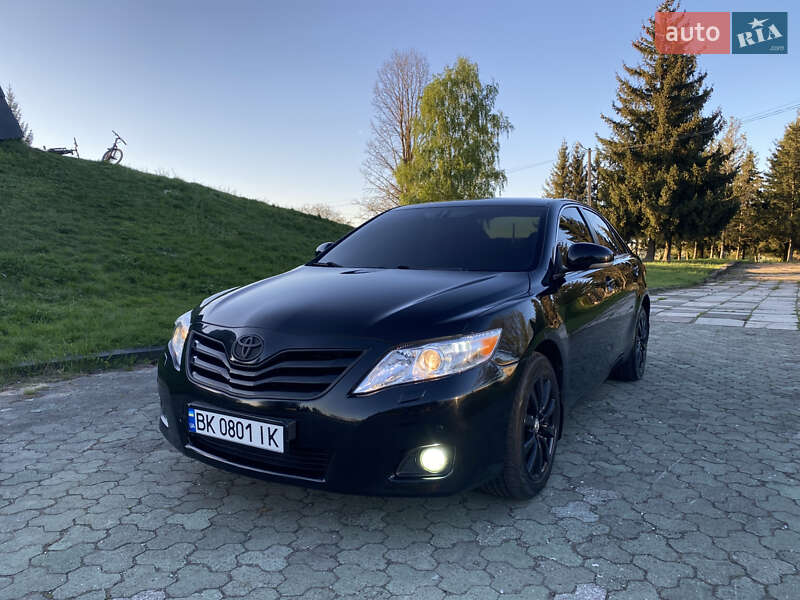 Toyota Camry (2009)