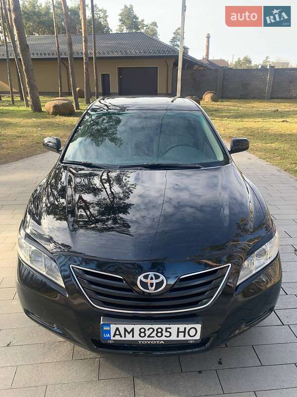 Toyota Camry (2008)