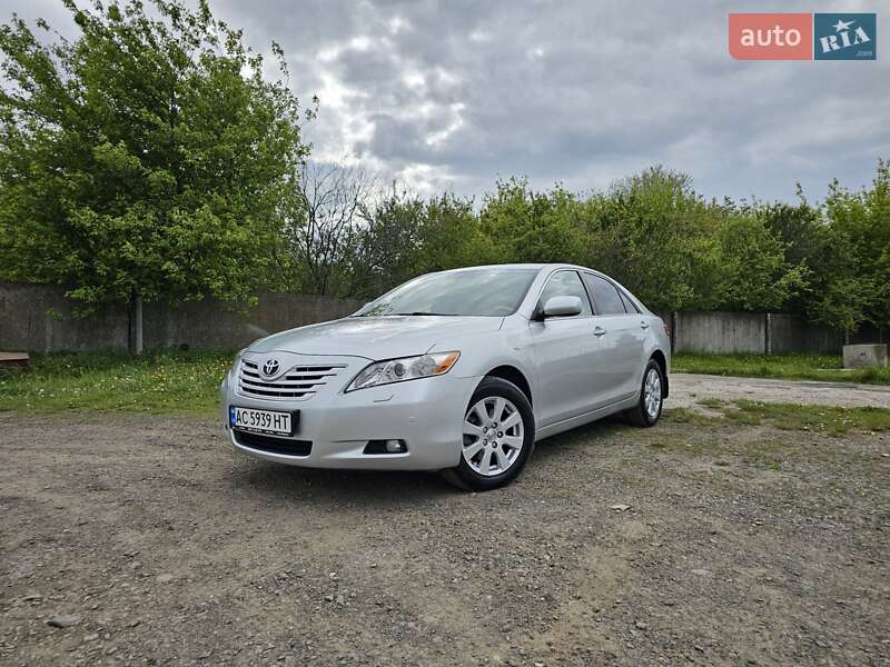 Toyota Camry (2006)
