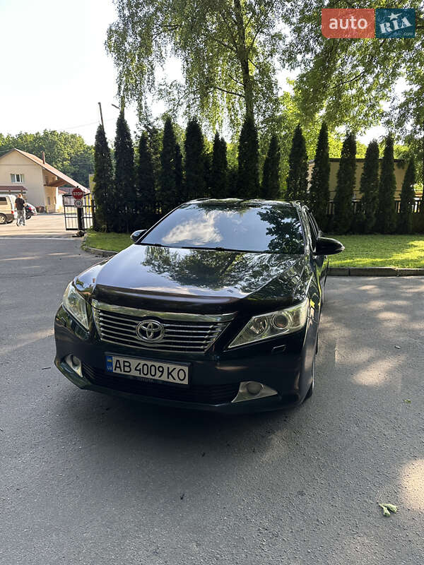 Toyota Camry (2013)