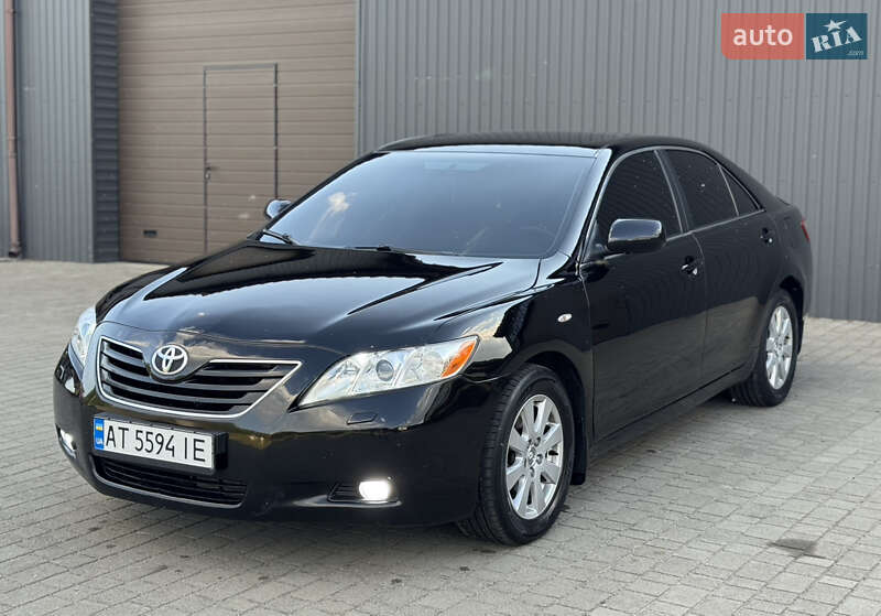 Toyota Camry (2007)
