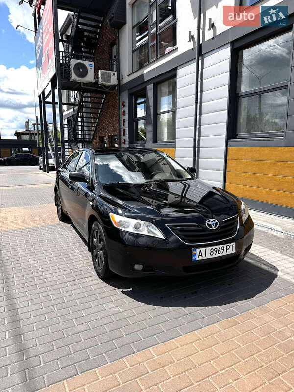 Toyota Camry (2008)