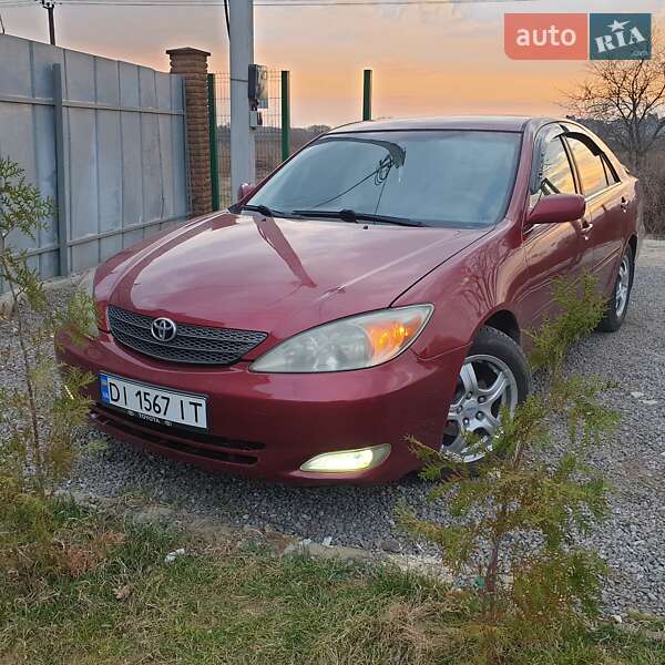 Toyota Camry (2002)