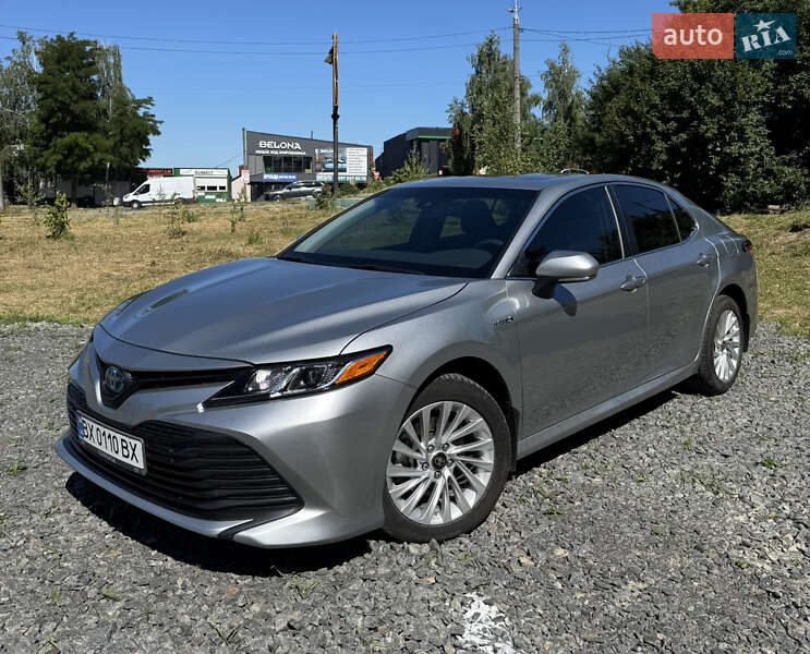 Toyota Camry (2018)