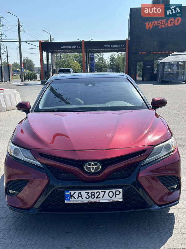 Toyota Camry (2018)