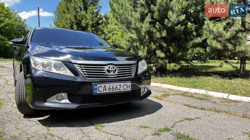 Toyota Camry (2011)