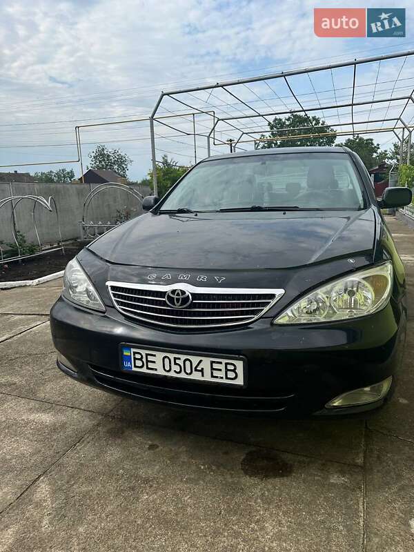 Toyota Camry (2003)