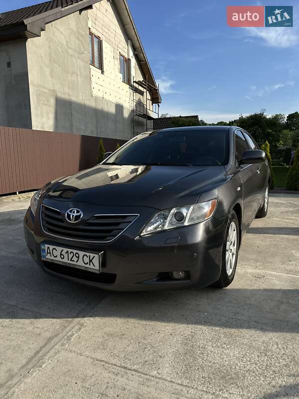 Toyota Camry (2008)