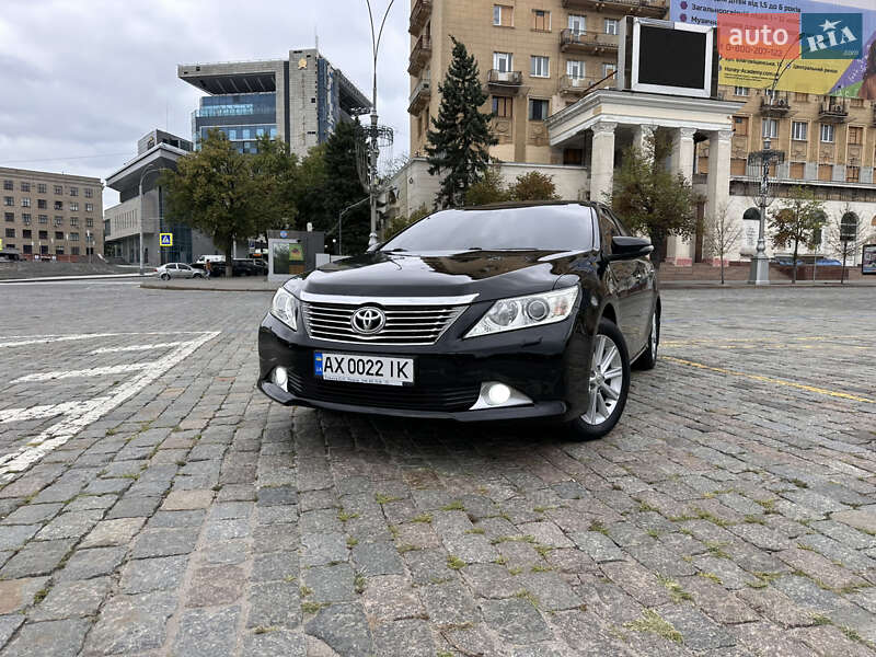 Toyota Camry (2011)