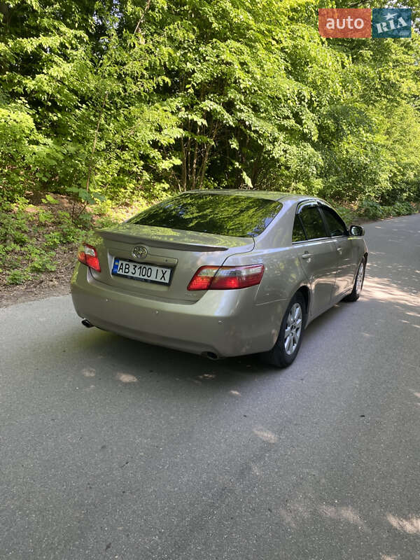 Toyota Camry (2006)