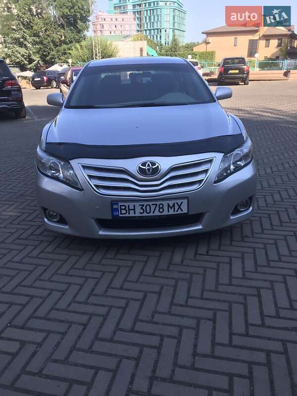Toyota Camry (2011)