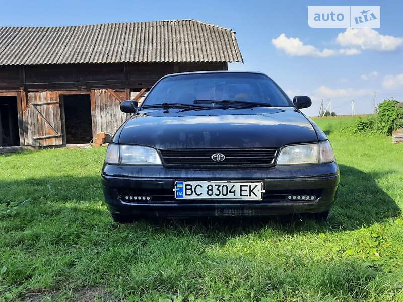 Toyota Carina (1992)