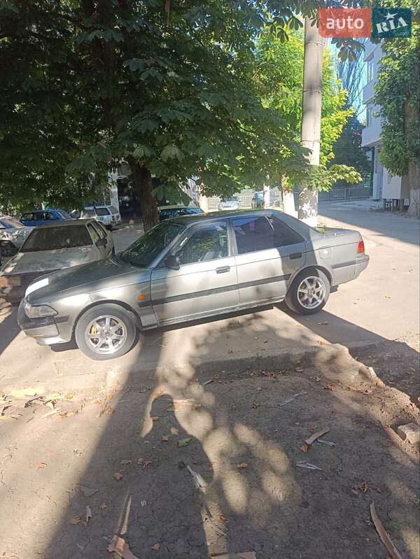 Toyota Carina (1991)