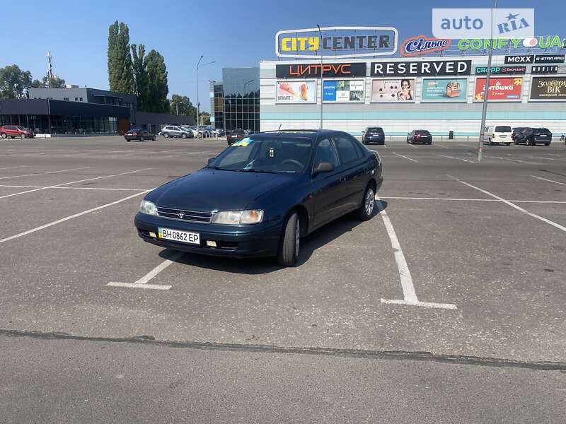 Toyota Carina (1993)