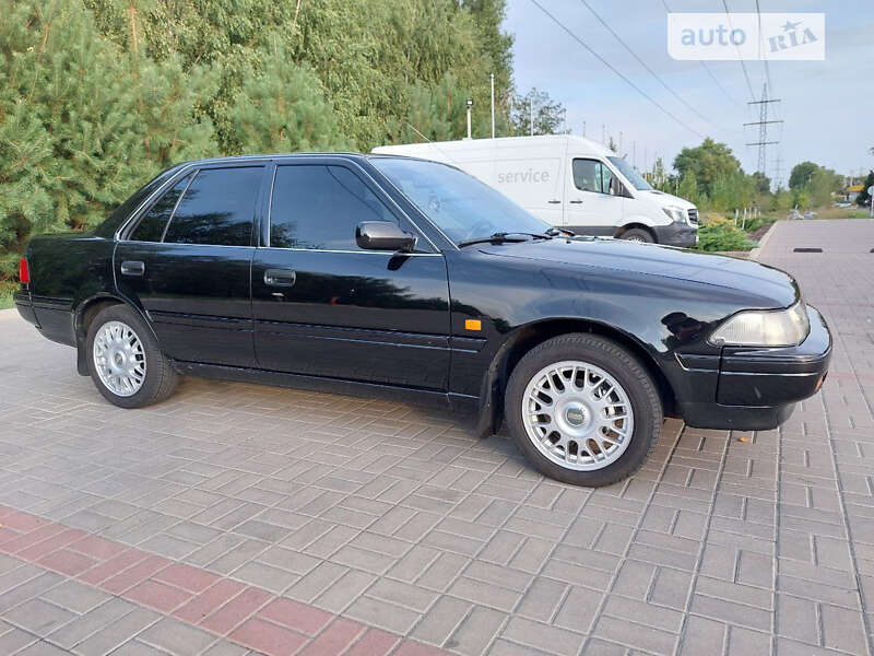 Toyota Carina (1988)