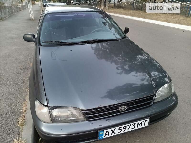 Toyota Carina (1995)