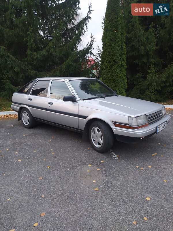 Toyota Carina ii (1986)