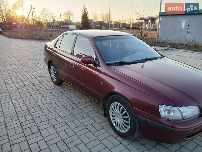 Toyota Carina (1997)