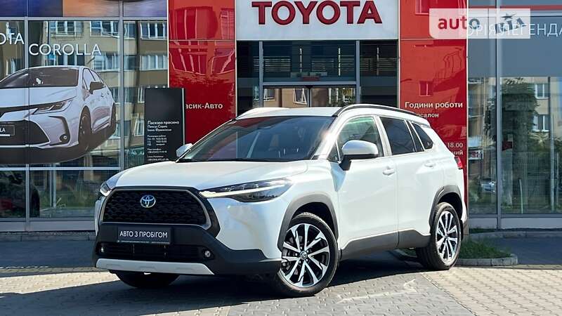 Toyota Corolla cross hybrid (2022)