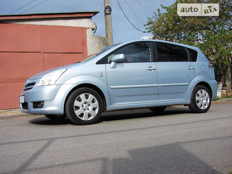 Toyota Corolla verso (2004)