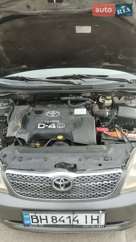 Toyota Corolla (2004)