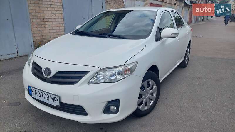 Toyota Corolla (2012)