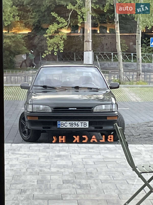 Toyota Corolla (1991)