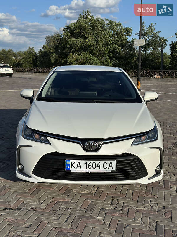 Toyota Corolla (2021)