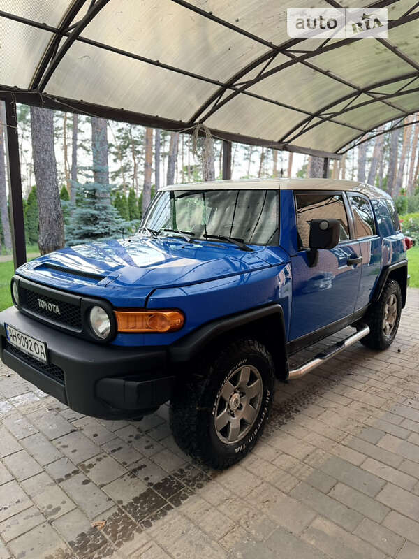 Toyota Fj cruiser (2008)