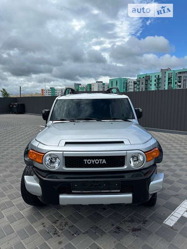 Toyota Fj cruiser (2007)