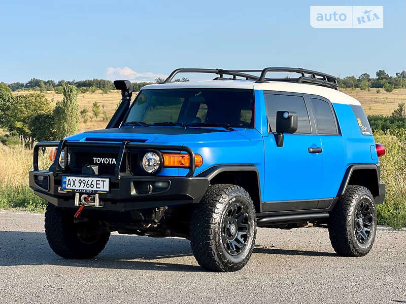 Toyota Fj cruiser (2006)