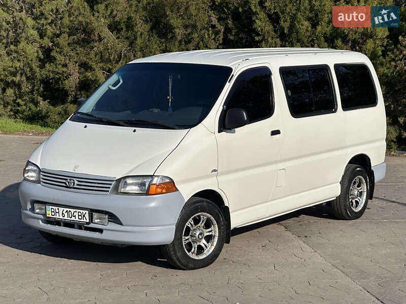 Toyota Hiace (2002)