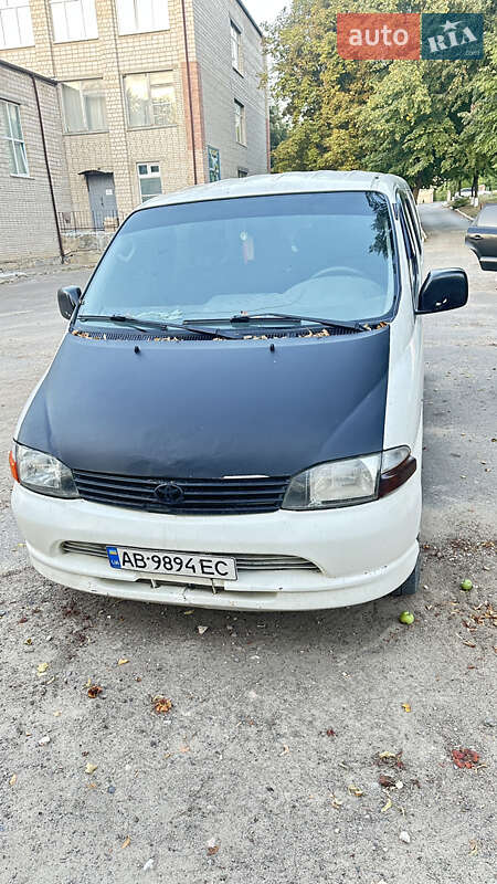 Toyota Hiace (2003)