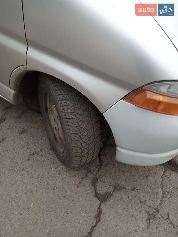 Toyota Hiace (2003)