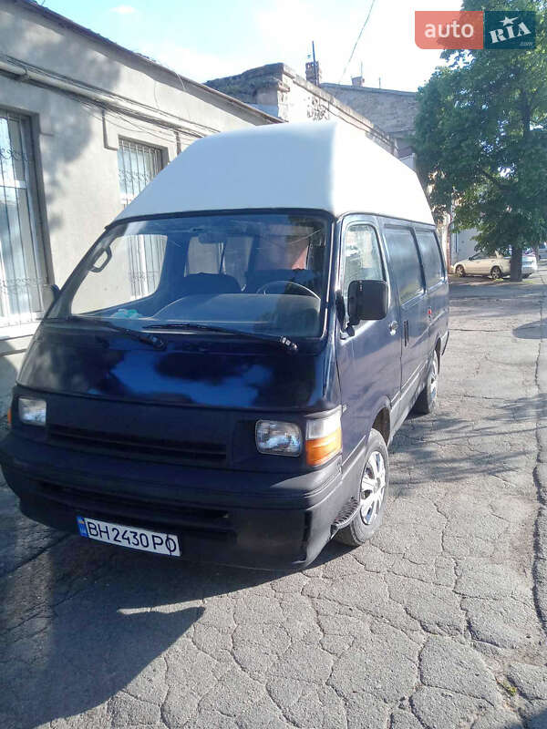 Toyota Hiace (1993)
