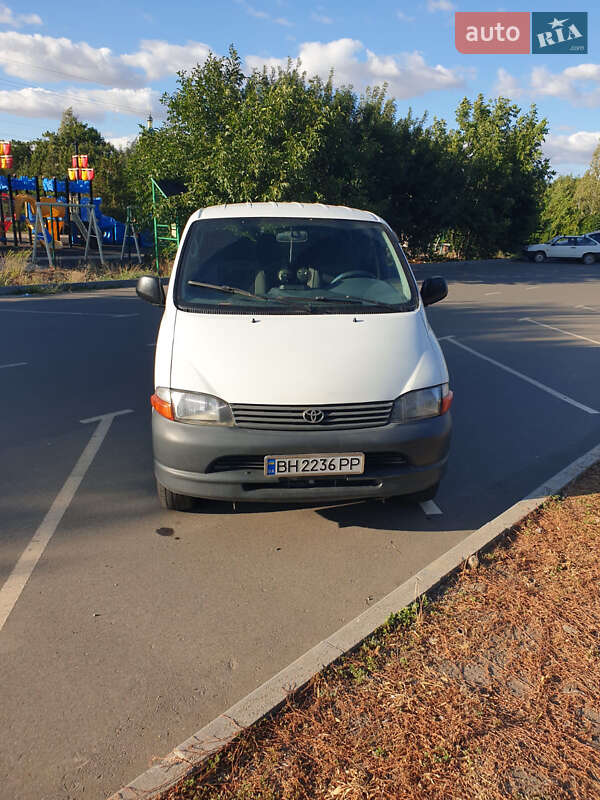 Toyota Hiace (1998)