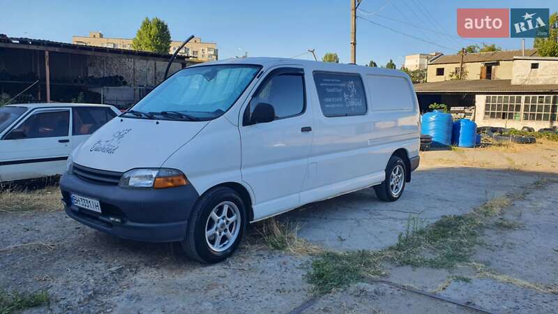 Toyota Hiace (1997)