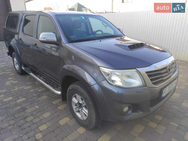 Toyota Hilux (2013)