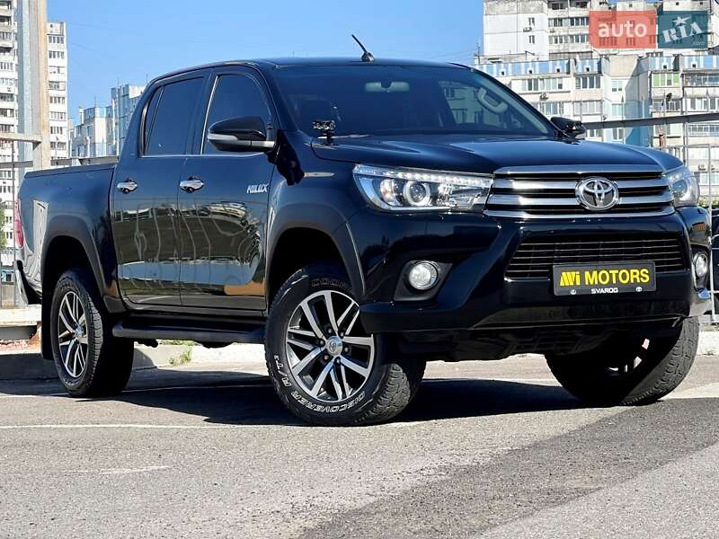 Toyota Hilux (2017)