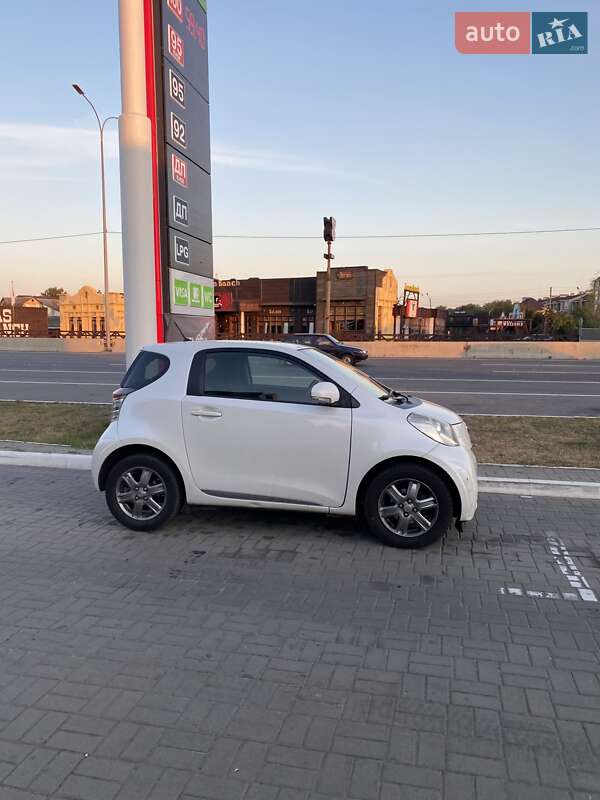 Toyota Iq (2009)