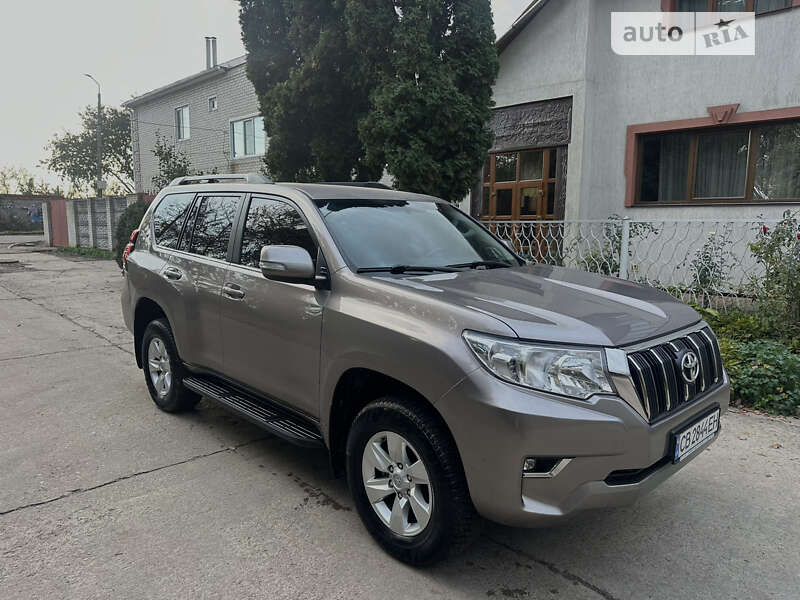 Toyota Land cruiser prado (2017)
