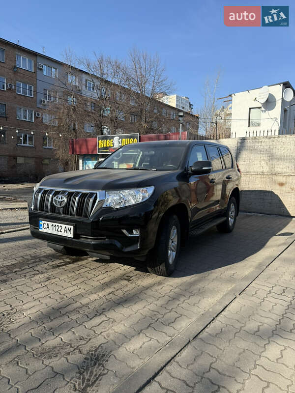 Toyota Land cruiser prado (2018)