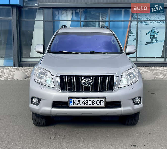 Toyota Land cruiser prado (2013)