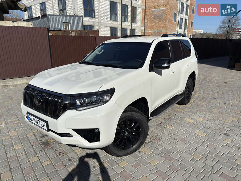 Toyota Land cruiser prado (2021)