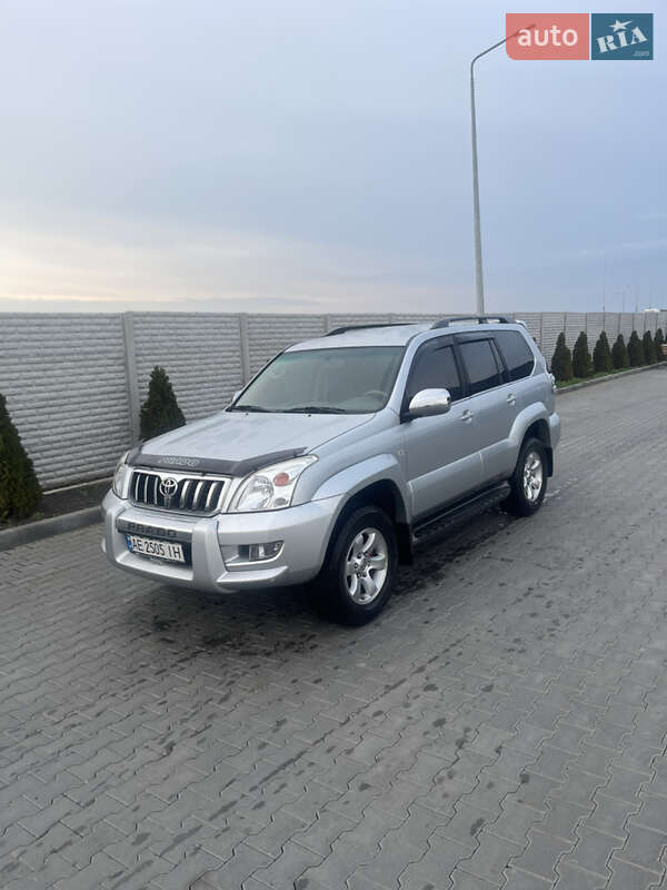 Toyota Land cruiser prado (2005)