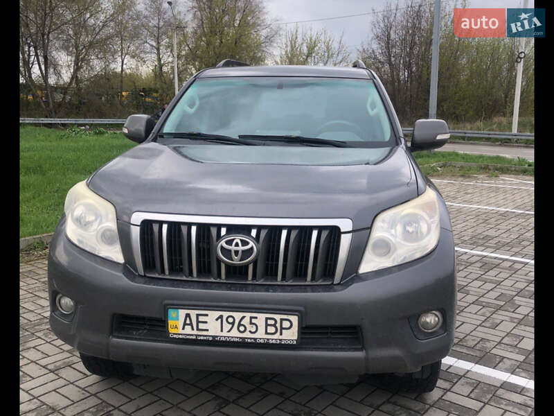 Toyota Land cruiser prado (2012)
