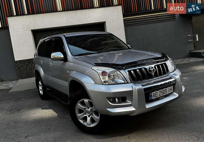 Toyota Land cruiser prado (2005)